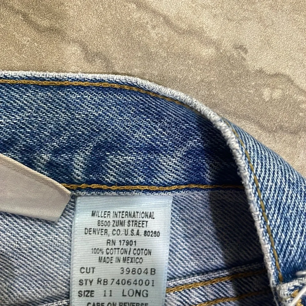 Vintage‎ Rockies Women's High Waist Distressed Denim Short Sz 11